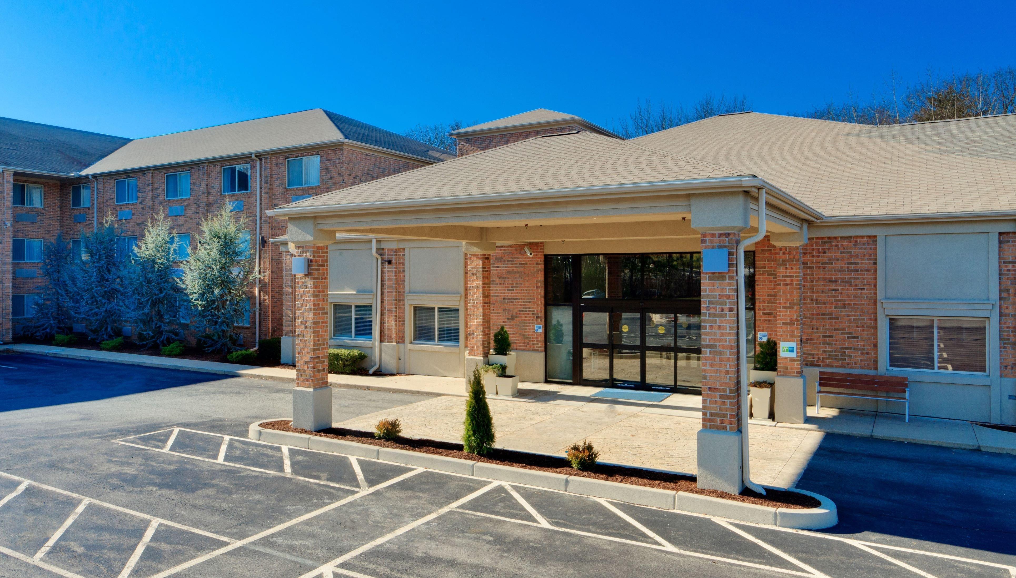 Holiday Inn Express & Suites Smithfield - Providence, An Ihg Hotel Bagian luar foto